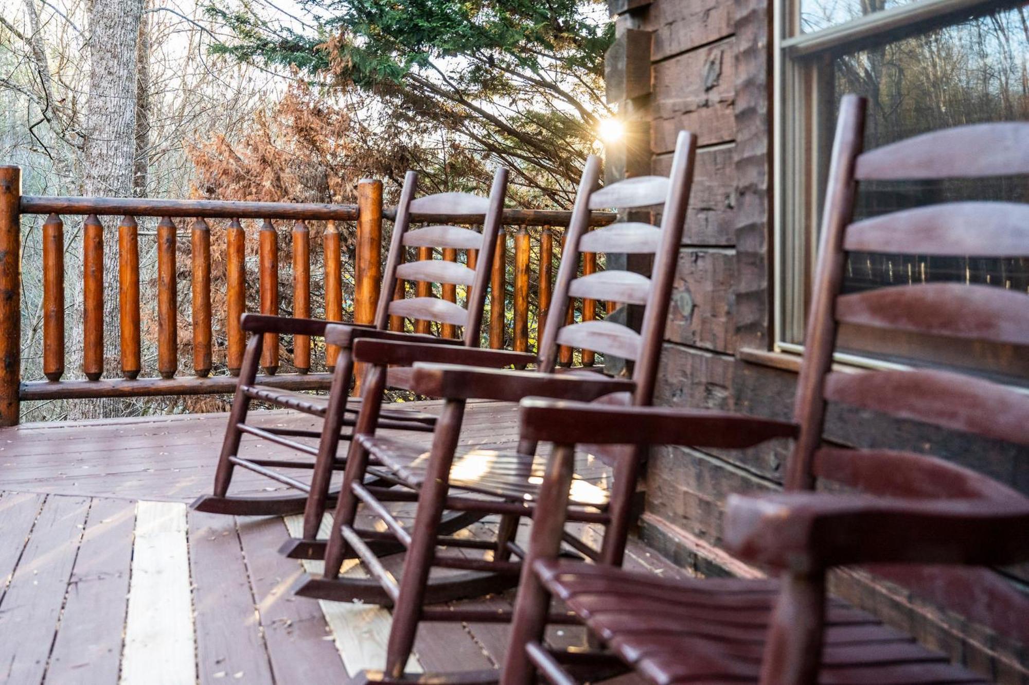 Mountain Laurel Holiday Home ガトリンバーグ エクステリア 写真
